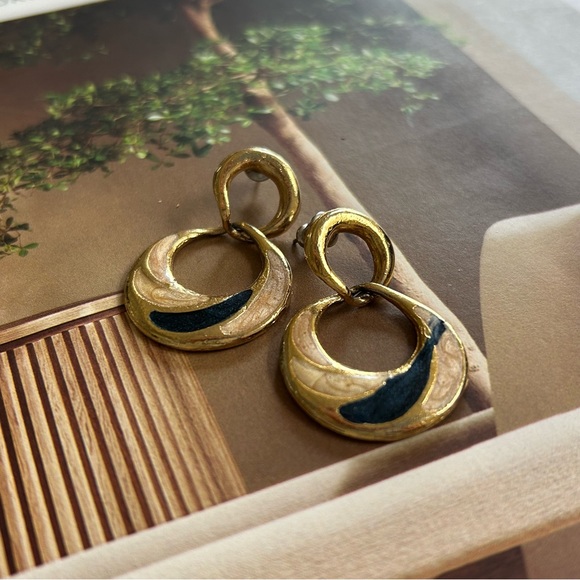 80’s Style Enamel and Gold Hoop Earrings - Picture 1 of 3